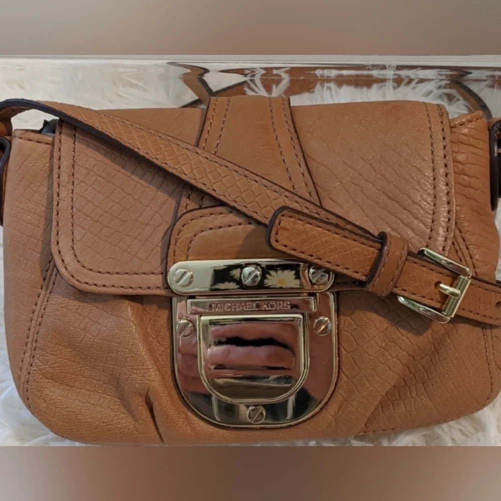Michael Kors Charlton tan leather bag